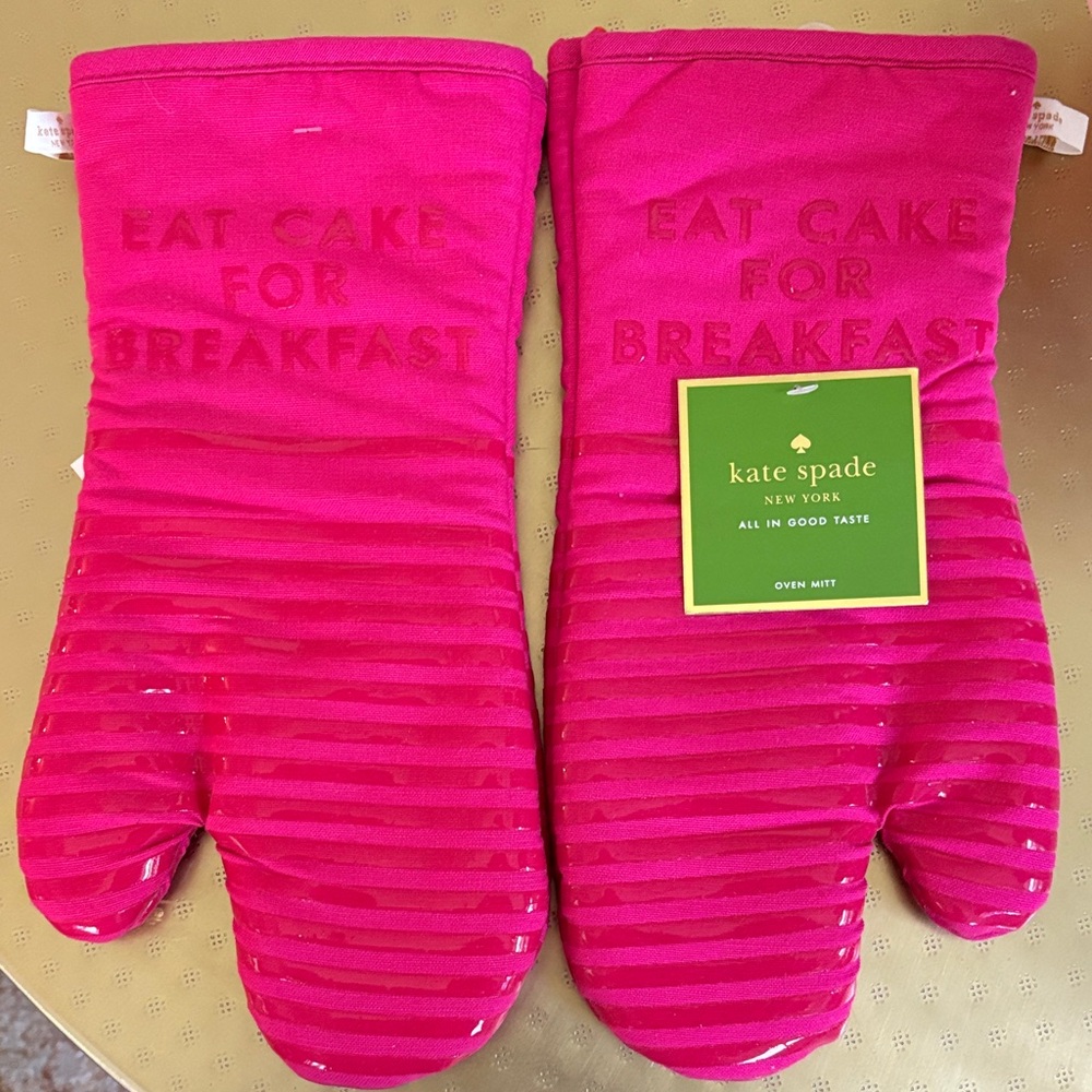 Kate Spade Fuchsia Oven Mitts
